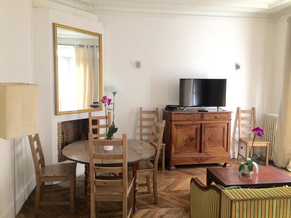 Apartment Saint Michel Free Parking Париж Экстерьер фото